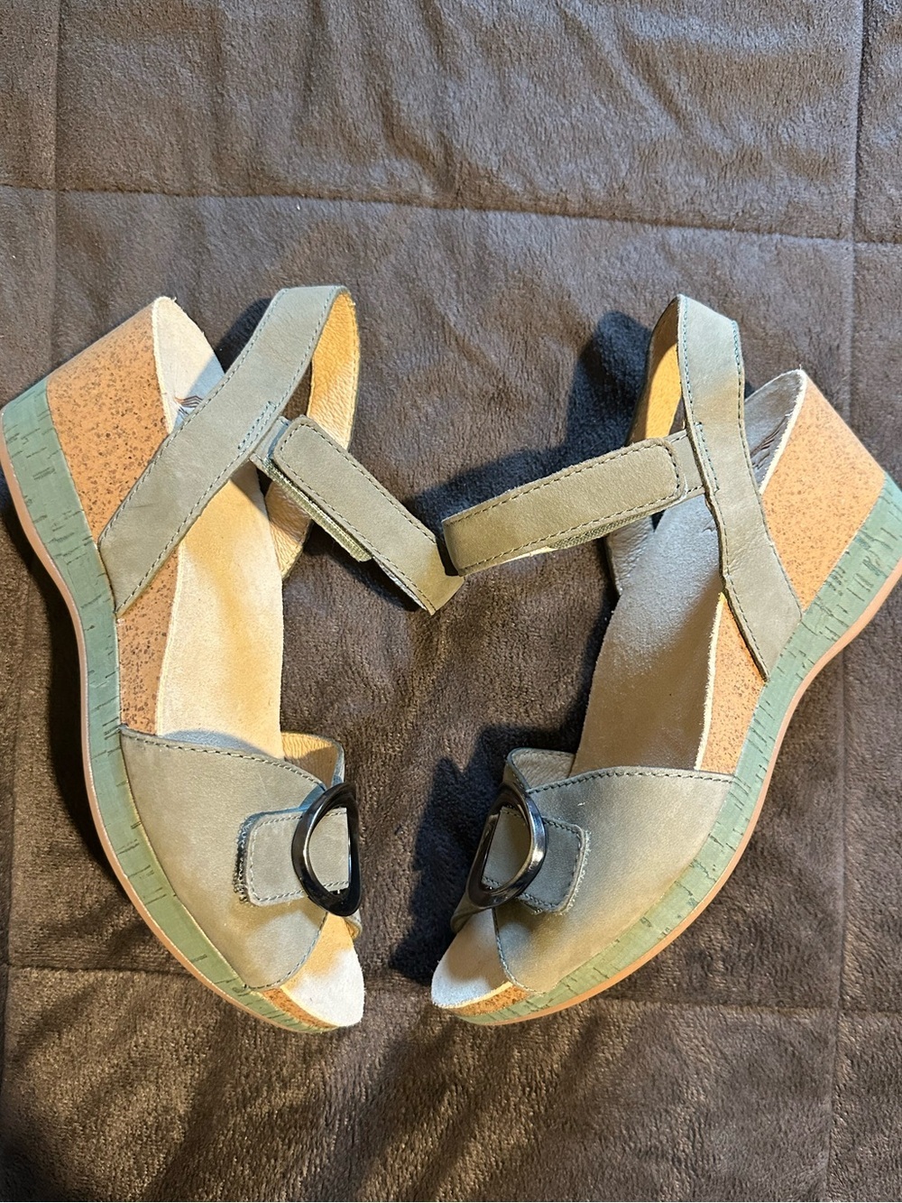 Dansko Stella Nubuck Suede Buckle Hardware Wedge Sandals New - Picture 10 of 16